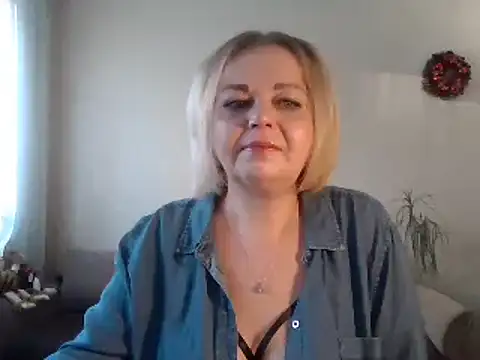 Snapshot of SofiyaPetrova chatting on 23, 2, 2025 SofiyaPetrova online show from 23, 2, 2025