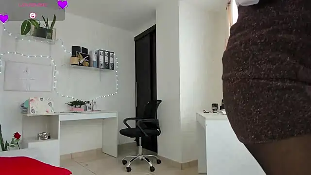 Snapshot of susana_monroy chatting on 14, 5, 2026 susana monroy online show from 14, 5, 2026
