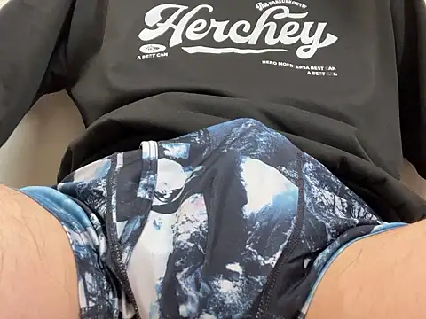 Snapshot of lkun9 chatting on 4, 11, 2025 lkun9 online show from 4, 11, 2025