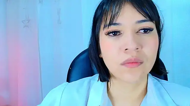 lina bedoya  online show from 24, 4, 2026