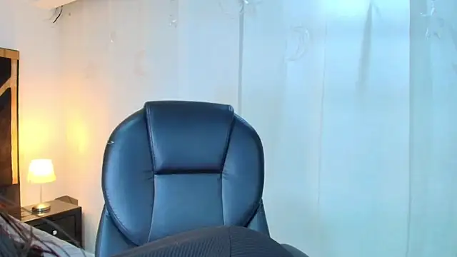 Snapshot of lina_bedoya_ chatting on 8, 5, 2026 lina bedoya online show from 8, 5, 2026