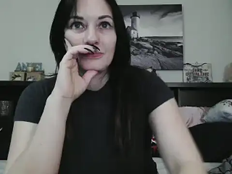 CrystalLakeXO online show from 21, 3, 2025