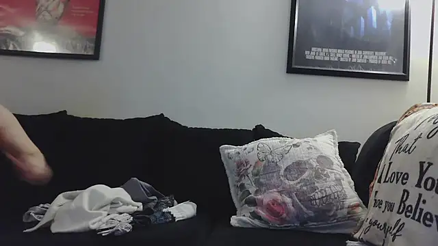 CrystalLakeXO online show from 14, 9, 2025