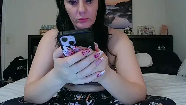 CrystalLakeXO online show from 7, 10, 2025