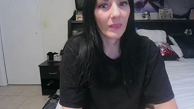 CrystalLakeXO online show from 23, 4, 2026