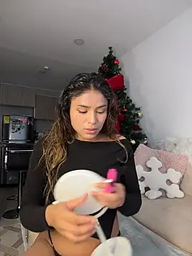 SaraParisi online show from 2, 12, 2025