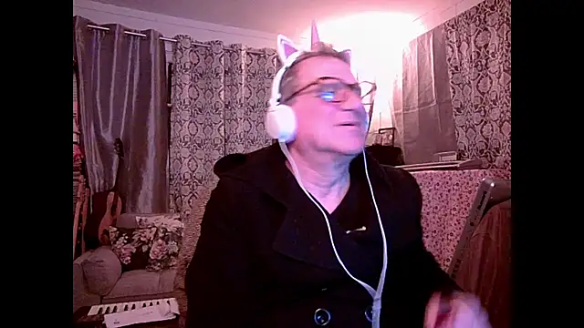 Snapshot of coryassman chatting on 25, 12, 2024 coryassman online show from 25, 12, 2024