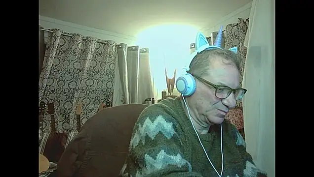 coryassman online show from 13, 4, 2026