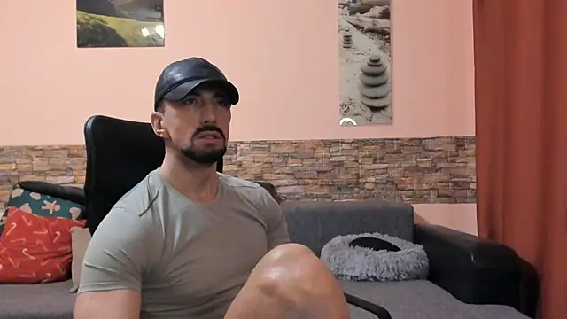 HotHunkTrainer online show from 22, 2, 2026