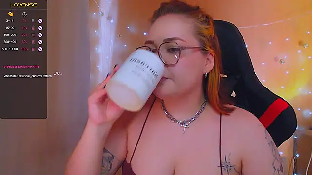 Snapshot of lala_loulou_land chatting on 8, 5, 2026 lala loulou land online show from 8, 5, 2026