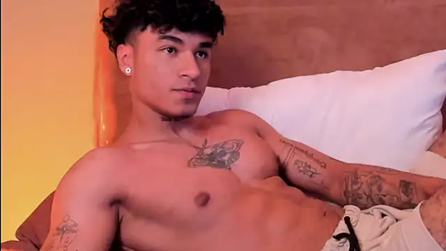 Snapshot of Thomas_Fit1 chatting on 20, 3, 2025 Thomas Fit1 online show from 20, 3, 2025