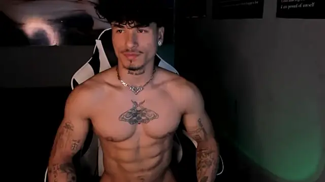Snapshot of Thomas_Fit1 chatting on 12, 6, 2026 Thomas Fit1 online show from 12, 6, 2026