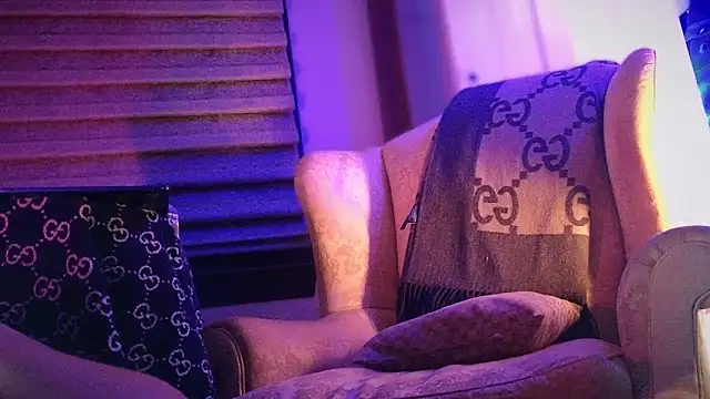 Snapshot of YouLikeBigDick9 chatting on 24, 2, 2025 YouLikeBigDick9 online show from 24, 2, 2025