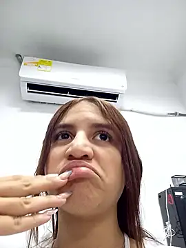 AnthonelaDuque online show from 12, 1, 2026