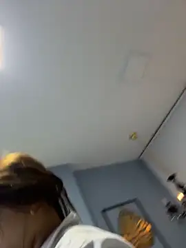 AnthonelaDuque online show from 23, 2, 2026