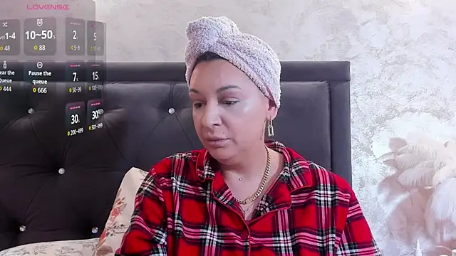 RaelleDarkstar online show from 9, 2, 2026