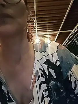 SelenaHouston online show from 6, 2, 2026