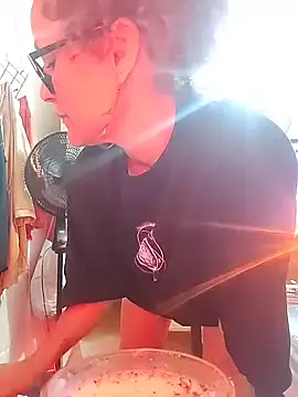 SelenaHouston online show from 17, 2, 2026