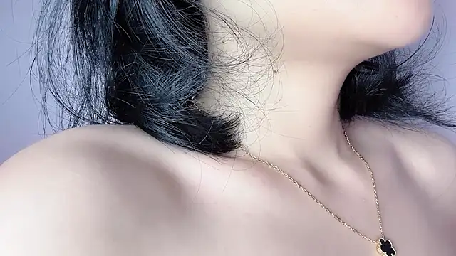 Baenee online show from 15, 11, 2025