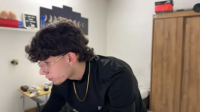 Kisan Smith online show from 7, 11, 2025