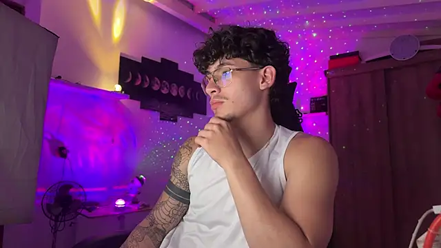 Kisan Smith online show from 23, 4, 2026