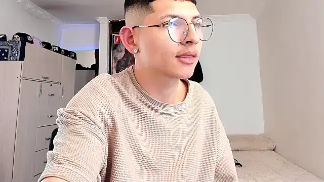 a lejandro 0 8 online show from 21, 1, 2025