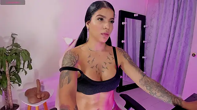 EmmaRusellx online show from 20, 4, 2026