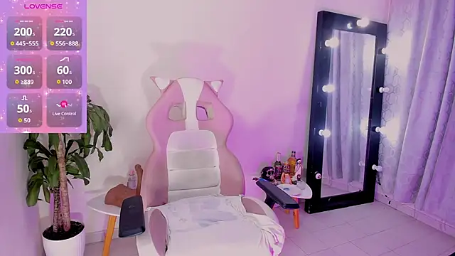 EmmaRusellx online show from 23, 4, 2026