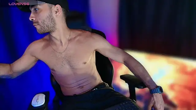 sexyboycolombi4 online show from 27, 4, 2026