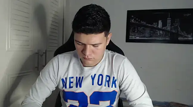 Snapshot of Plug_Control chatting on 10, 12, 2024 Plug Control online show from 10, 12, 2024