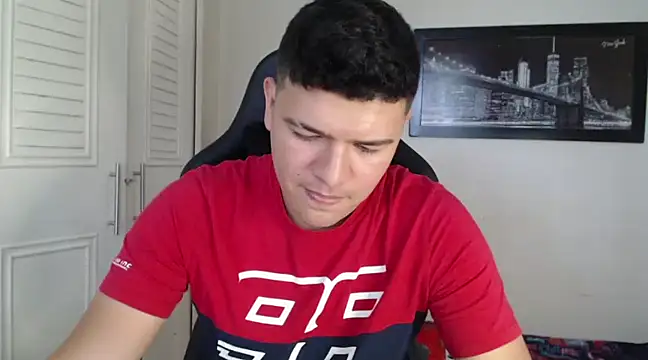 Snapshot of Plug_Control chatting on 22, 12, 2024 Plug Control online show from 22, 12, 2024