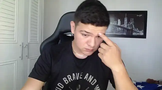 Snapshot of Plug_Control chatting on 20, 1, 2025 Plug Control online show from 20, 1, 2025