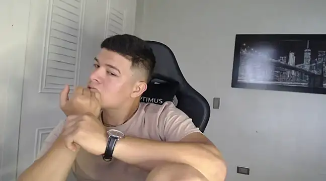 Snapshot of Plug_Control chatting on 21, 1, 2025 Plug Control online show from 21, 1, 2025