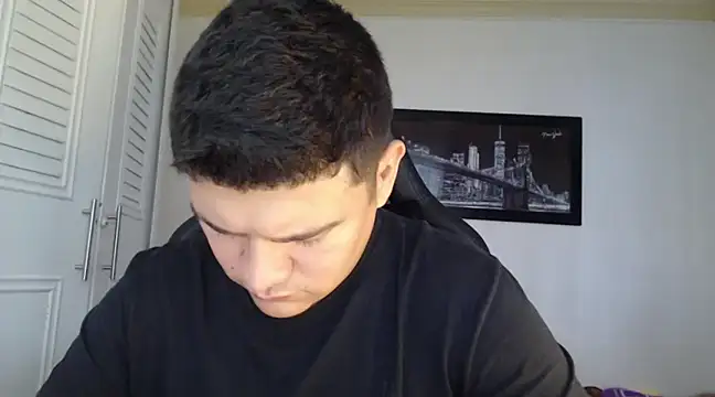 Snapshot of Plug_Control chatting on 10, 2, 2025 Plug Control online show from 10, 2, 2025