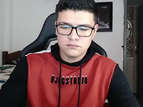 Snapshot of Plug_Control chatting on 17, 3, 2025 Plug Control online show from 17, 3, 2025