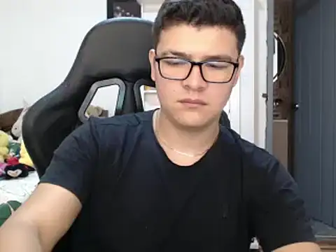 Snapshot of Plug_Control chatting on 18, 3, 2025 Plug Control online show from 18, 3, 2025