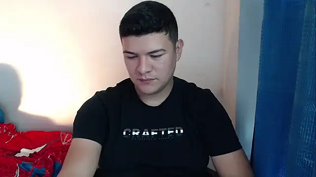 Snapshot of Plug_Control chatting on 19, 10, 2025 Plug Control online show from 19, 10, 2025