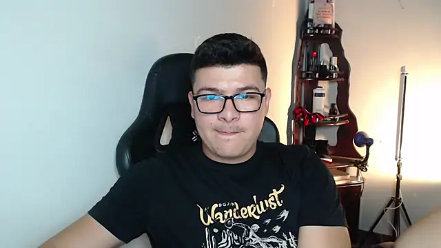 Snapshot of Plug_Control chatting on 28, 2, 2026 Plug Control online show from 28, 2, 2026