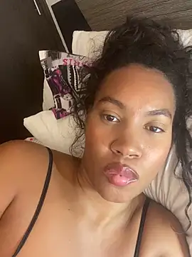 Snapshot of Carolinarossees chatting on 30, 9, 2025 Carolinarossees online show from 30, 9, 2025