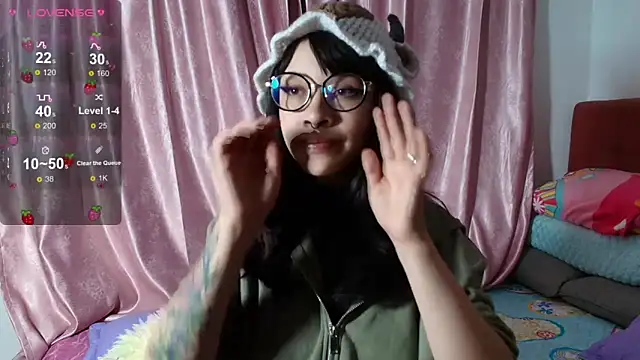 Snapshot of Marceline_0 chatting on 4, 2, 2025 Marceline 0 online show from 4, 2, 2025