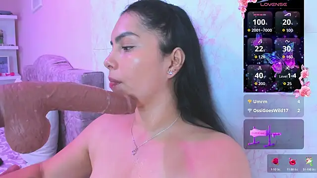 Snapshot of evelinn_belen chatting on 30, 4, 2026 evelinn belen online show from 30, 4, 2026