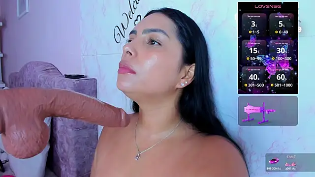 Snapshot of evelinn_belen chatting on 21, 5, 2026 evelinn belen online show from 21, 5, 2026