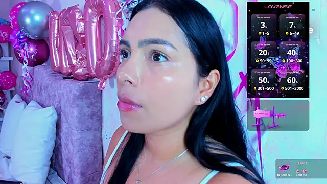 Snapshot of evelinn_belen chatting on 28, 5, 2026 evelinn belen online show from 28, 5, 2026
