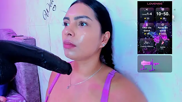 Snapshot of evelinn_belen chatting on 1, 6, 2026 evelinn belen online show from 1, 6, 2026