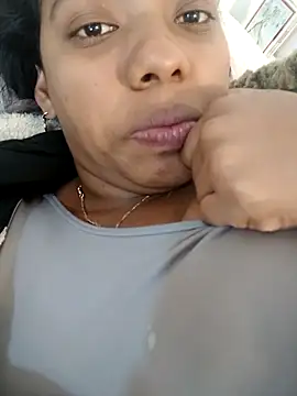 lia mariana online show from 25, 4, 2026