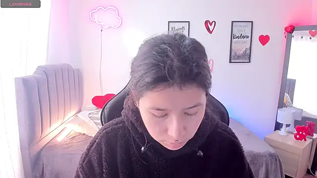 Amy joones online show from 24, 2, 2025