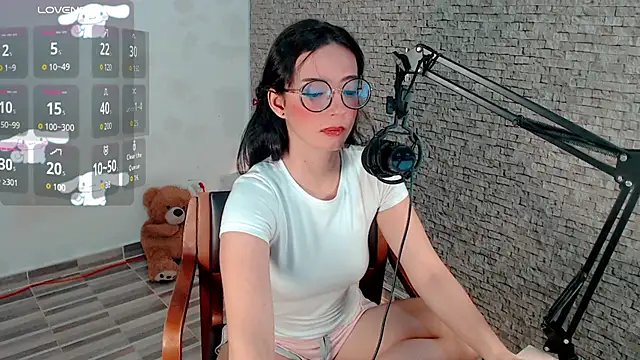 emma unu online show from 24, 7, 2026