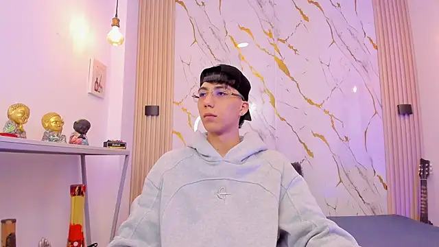 Nikolay Gregori online show from 13, 4, 2026