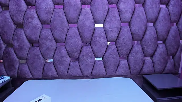 AlaSmith online show from 5, 10, 2025