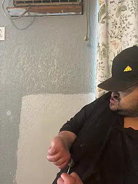 Miguel16i online show from 27, 2, 2025